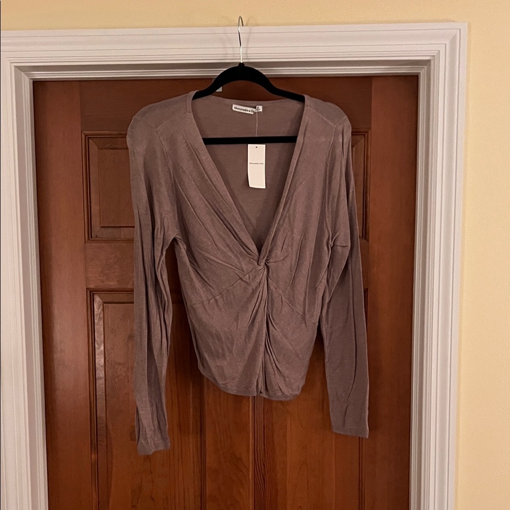 Abercrombie & Fitch Twist-Front V-Neck Top in Taupe
